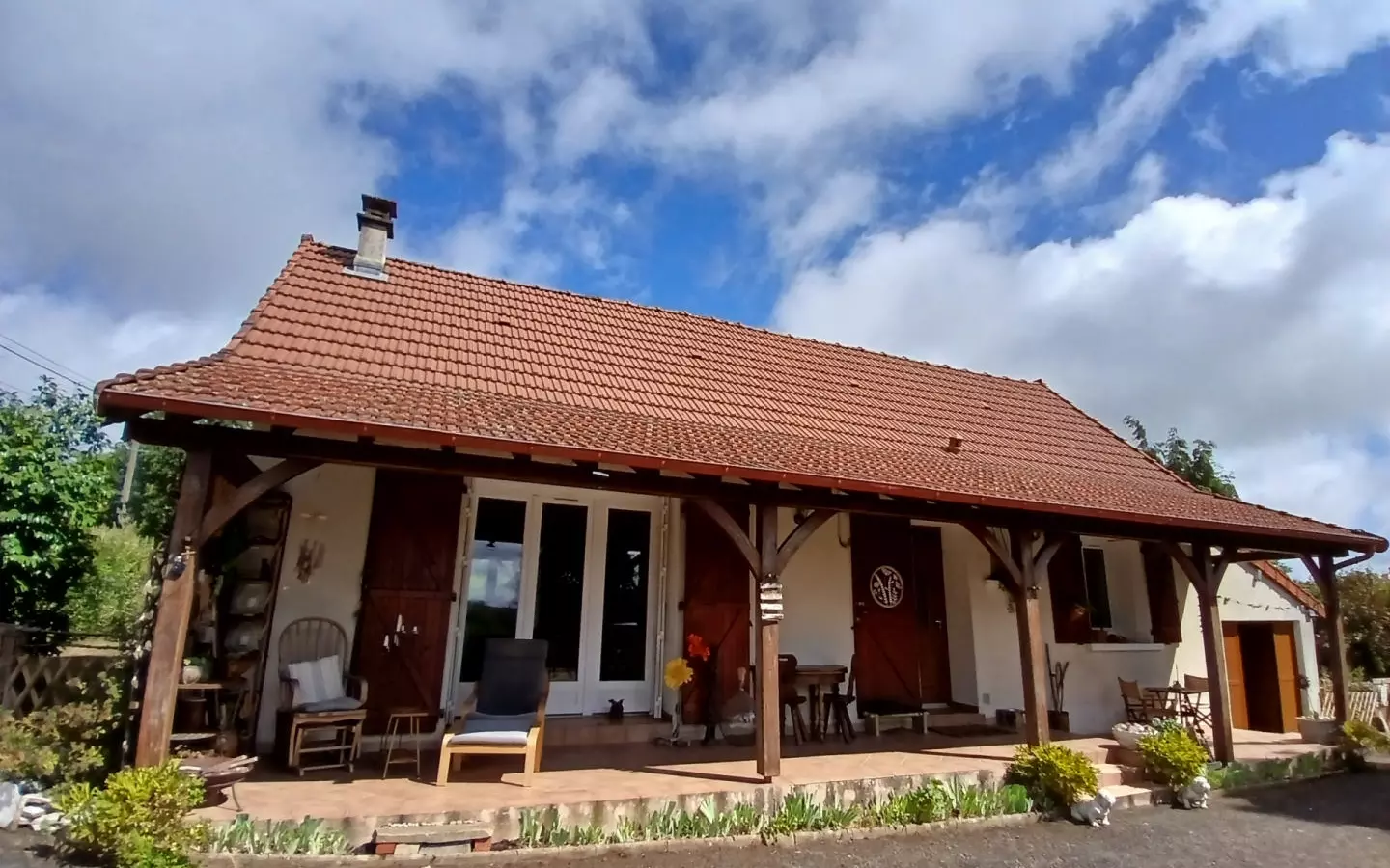 3-bedroom House In Saint-pierre-de-frugie, France (92 M²)