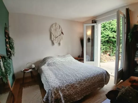 3-bedroom House In Saint-pierre-de-frugie, France (92 M²)