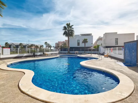 3-bedroom Semi In Guardamar Del Segura, Spain