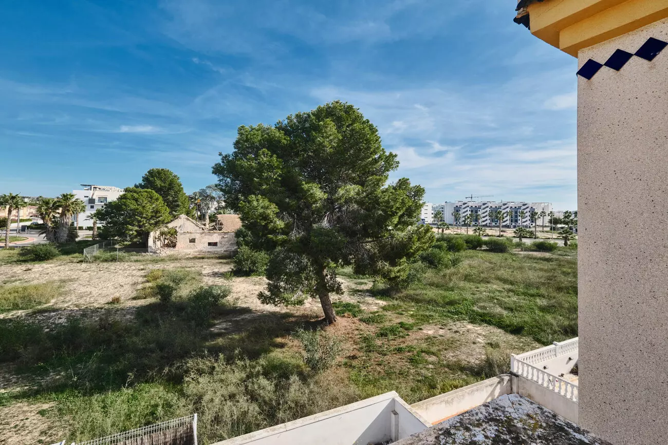 3-bedroom Semi In Guardamar Del Segura, Spain