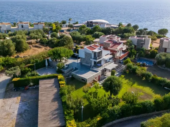 3-bedroom Detached House In Sithonia, Greece (140 M²)