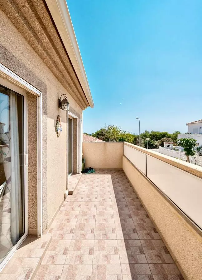 3-bedroom Town House In Torrevieja, Spain (123 M²)