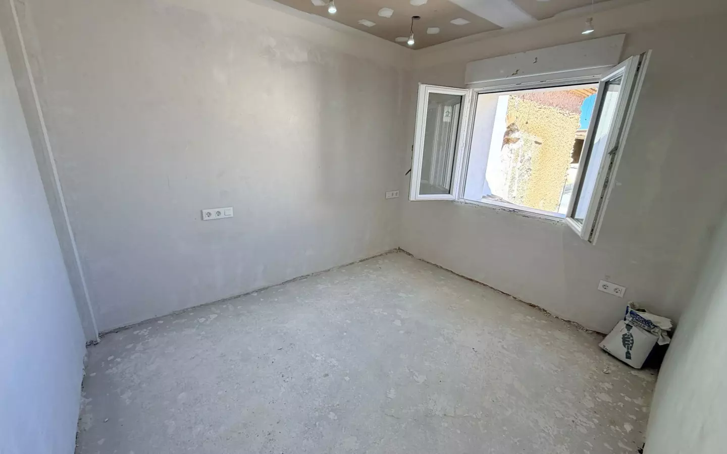 4-bedroom Townhouse In Caudete, Spain