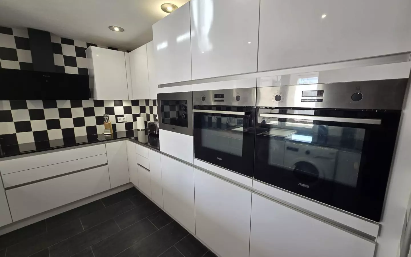 5-bedroom Detached Villa In Villena, Spain (247 M²)