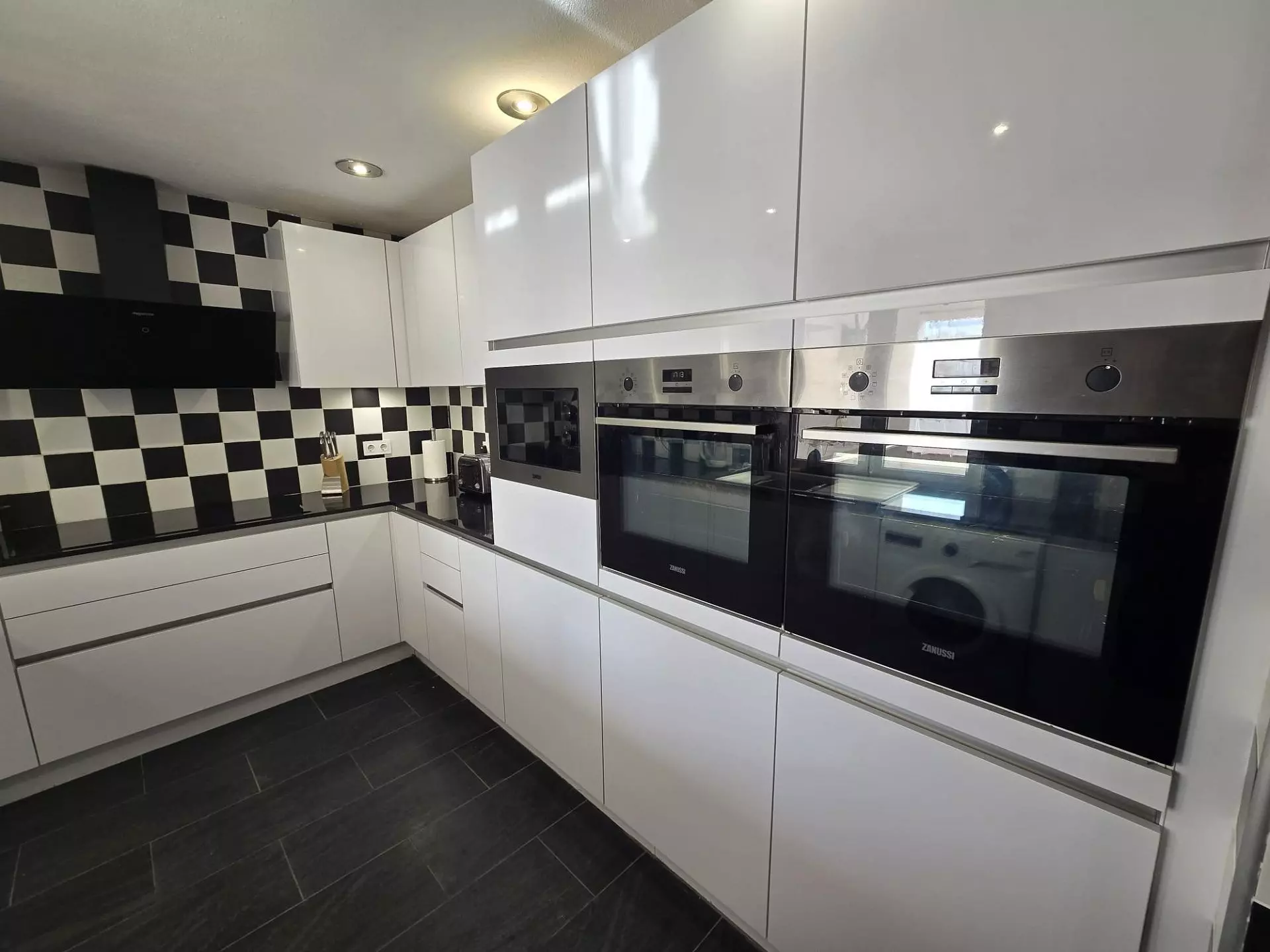 5-bedroom Detached Villa In Villena, Spain (247 M²)