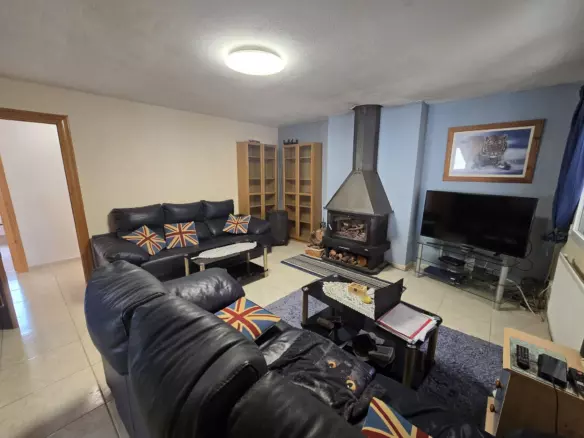 5-bedroom Detached Villa In Villena, Spain (247 M²)