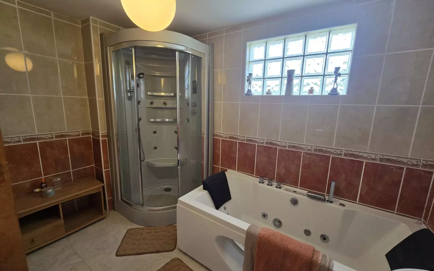 5-bedroom Detached Villa In Villena, Spain (247 M²)