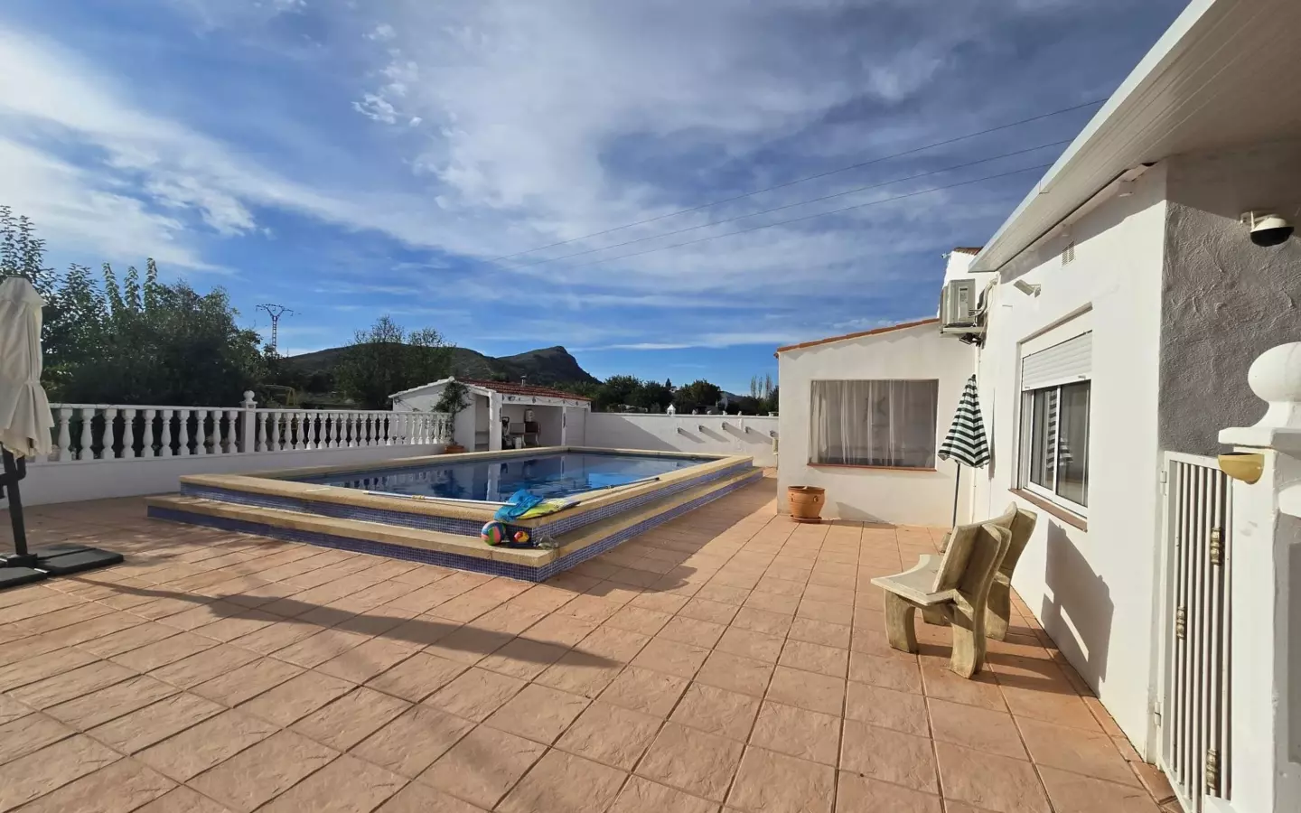 5-bedroom Detached Villa In Villena, Spain (247 M²)