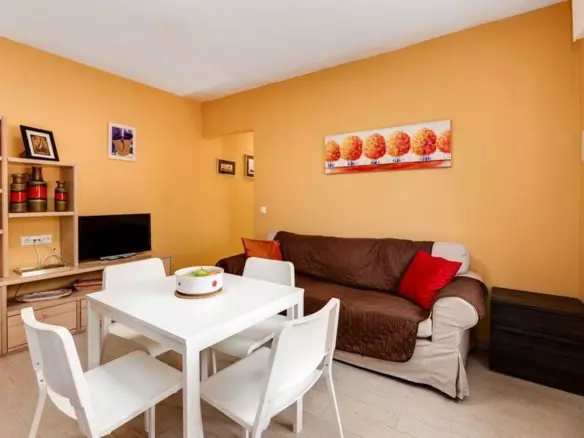 5-bedroom Villa In Torrevieja, Spain (558 M²)