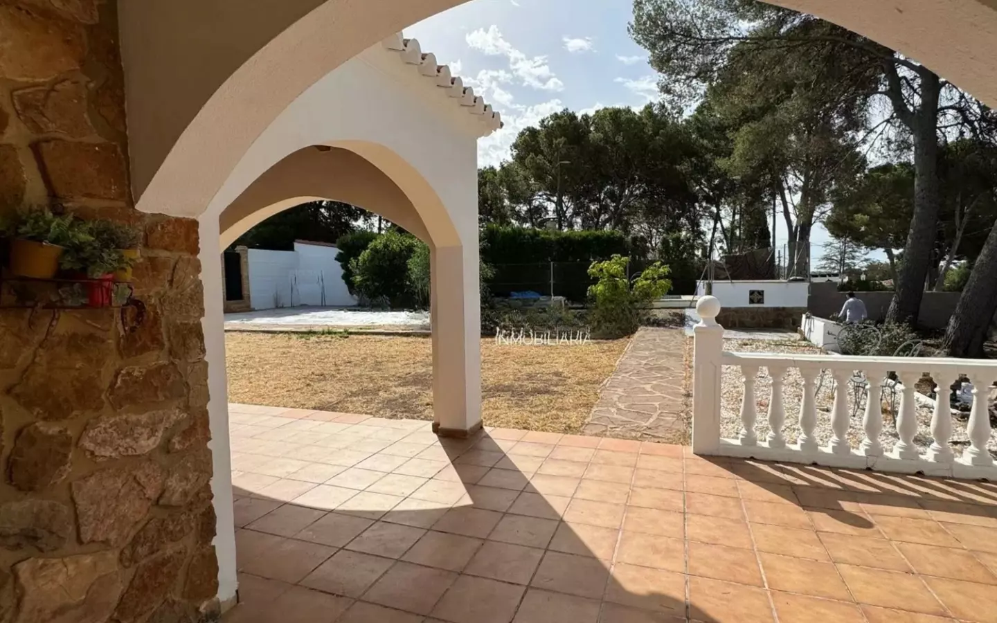 Private Mediterranean Villa With Pool And 905 M² Corner Plot Near Valencia (spain)