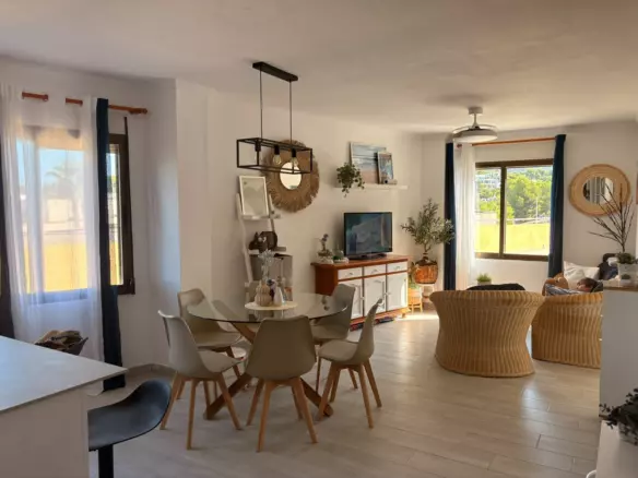 2-bedroom Flat In Moraira, Spain (79 M²)