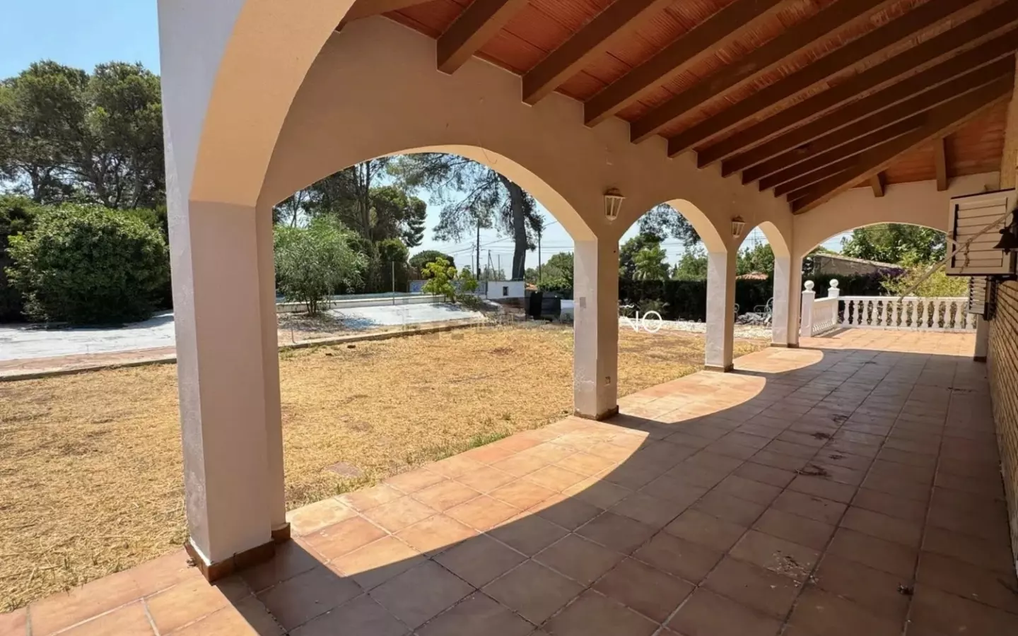 Private Mediterranean Villa With Pool And 905 M² Corner Plot Near Valencia (spain)