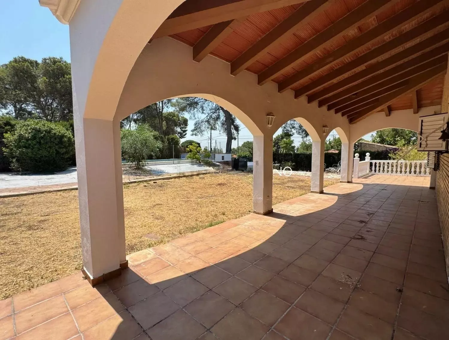 Private Mediterranean Villa With Pool And 905 M² Corner Plot Near Valencia (spain)