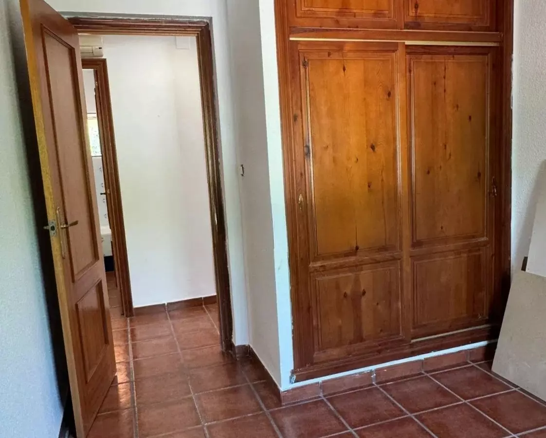 Private Mediterranean Villa With Pool And 905 M² Corner Plot Near Valencia (spain)