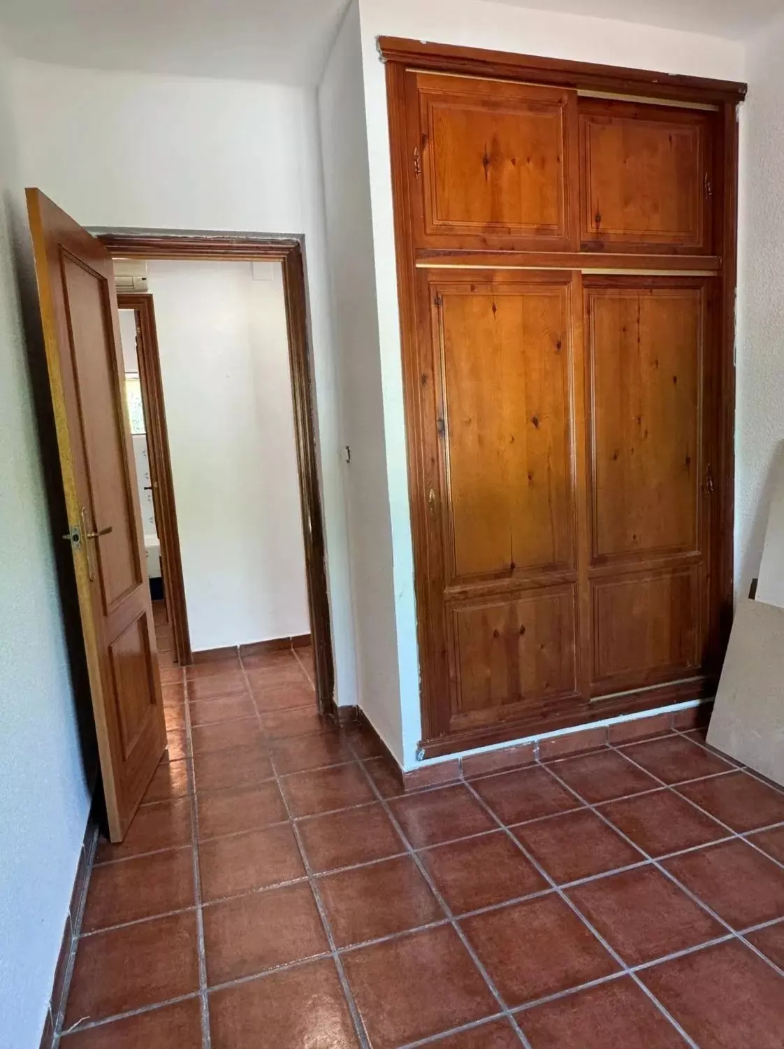 Private Mediterranean Villa With Pool And 905 M² Corner Plot Near Valencia (spain)