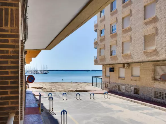2-bedroom Apartment In Torrevieja, Spain (115 M²)