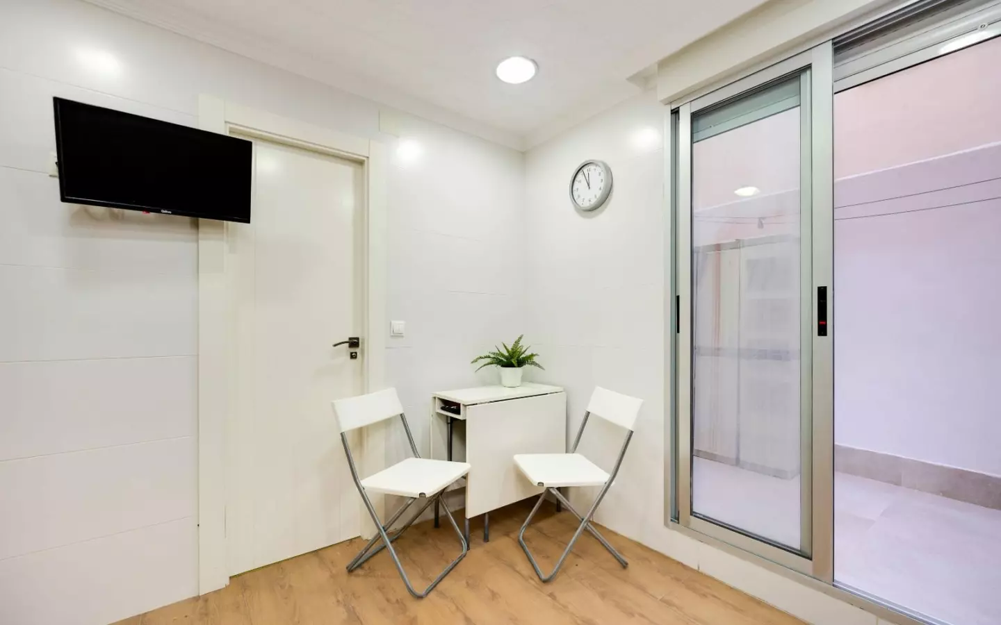 2-bedroom Apartment In Torrevieja, Spain (115 M²)