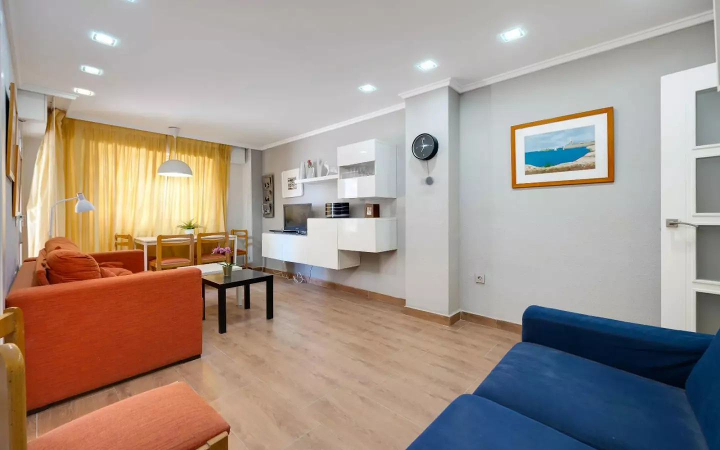 2-bedroom Apartment In Torrevieja, Spain (115 M²)