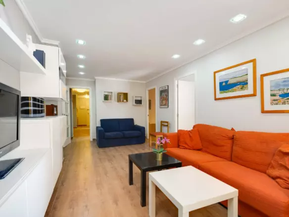2-bedroom Apartment In Torrevieja, Spain (115 M²)