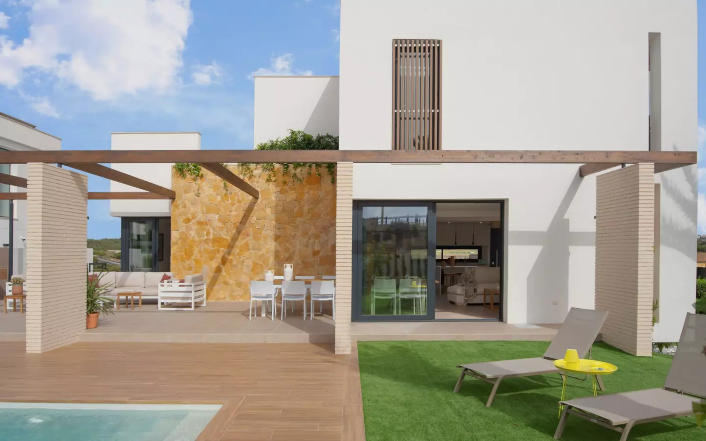 4-bedroom Villa In Orihuela Costa, Spain (110 M²)