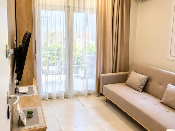 1-bedroom Flat In Center Of Thessaloniki, Greece (37 M²)