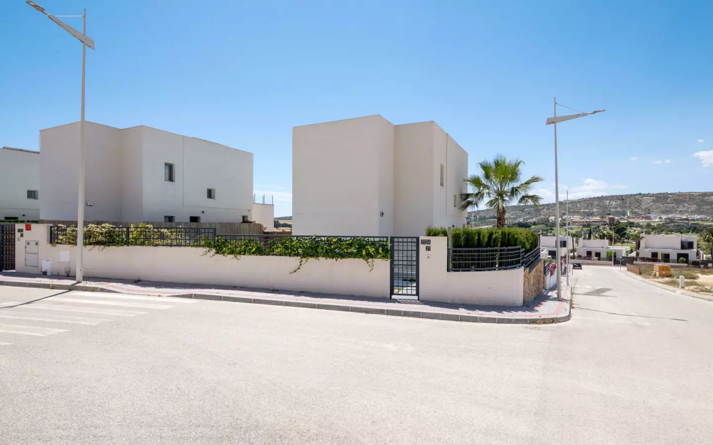 4-bedroom Villa In Algorfa, Spain (169 M²)