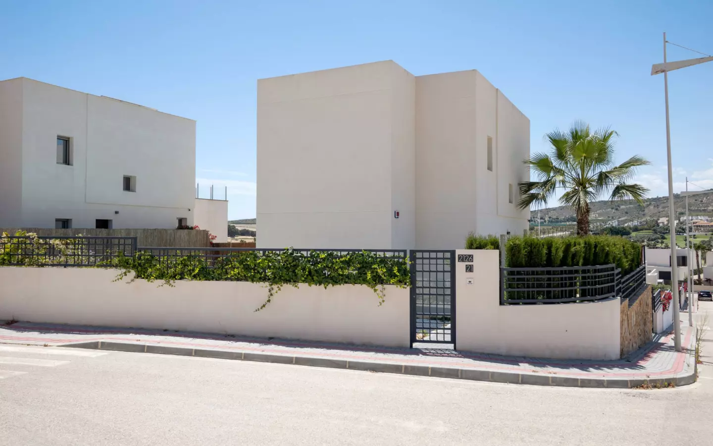 4-bedroom Villa In Algorfa, Spain (169 M²)