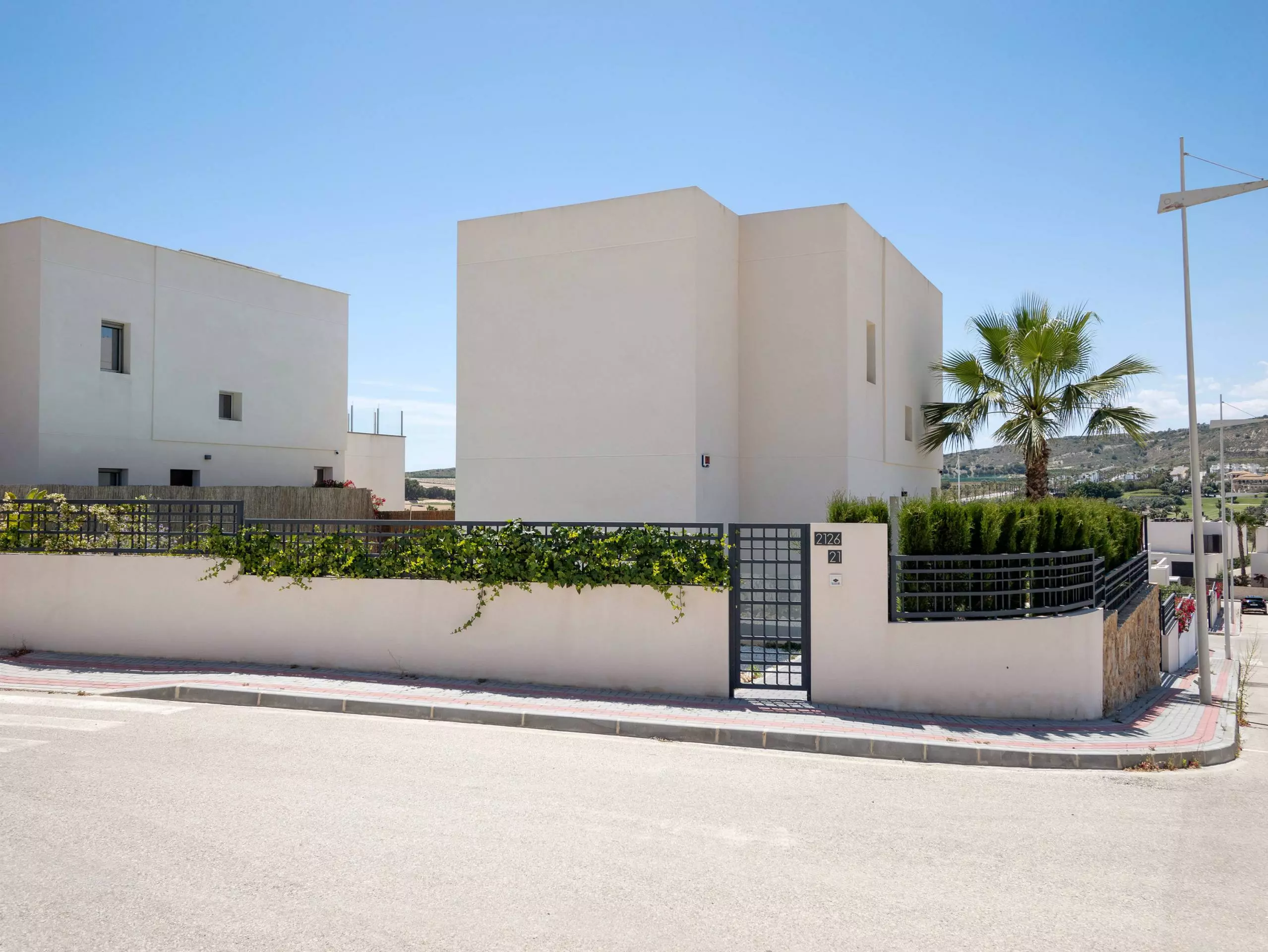 4-bedroom Villa In Algorfa, Spain (169 M²)