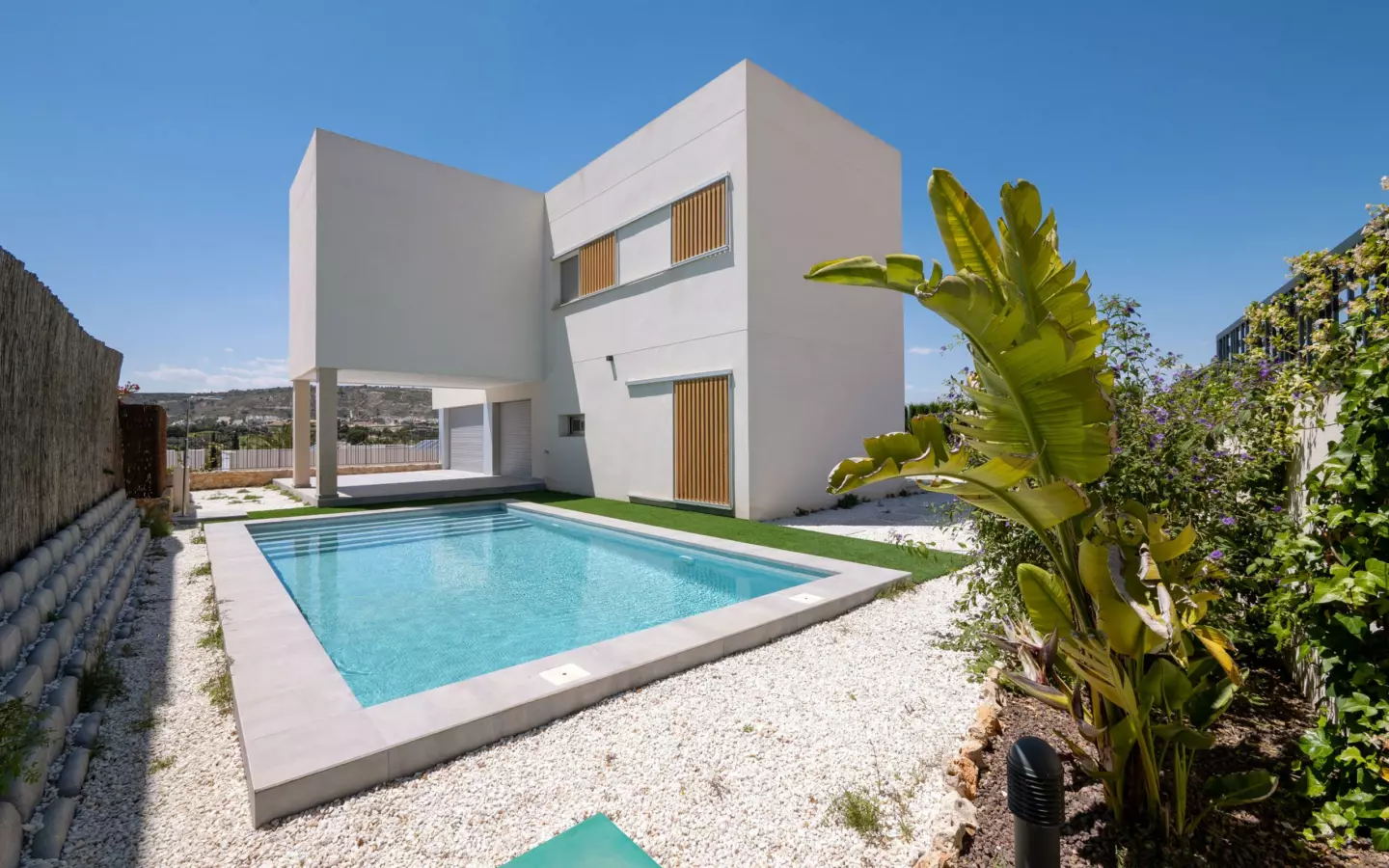 4-bedroom Villa In Algorfa, Spain (169 M²)