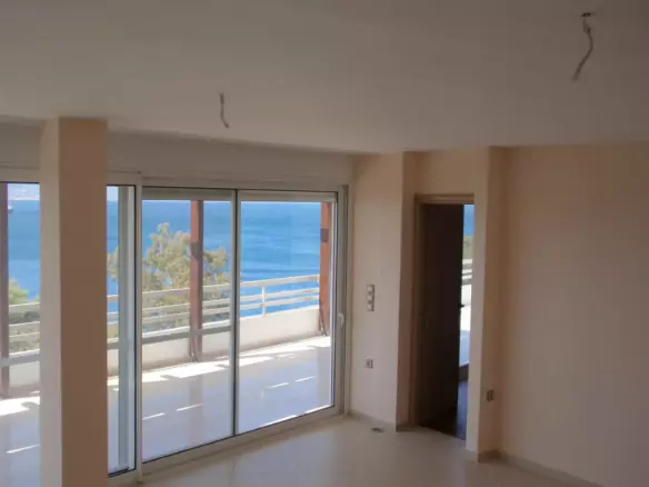 2-bedroom Flat In Loutraki-perachora, Greece (90 M²)