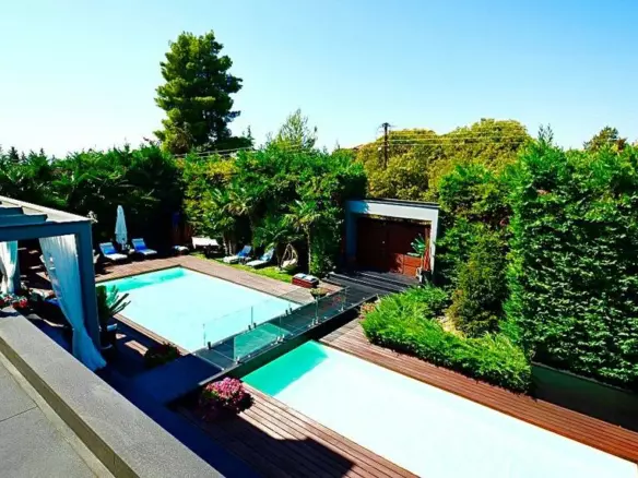 2-bedroom Villa In Thermi, Greece (785 M²)