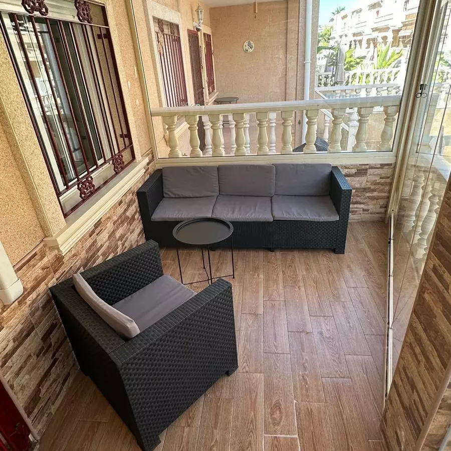 3-bedroom Villa In Torrevieja, Spain (85 M²)