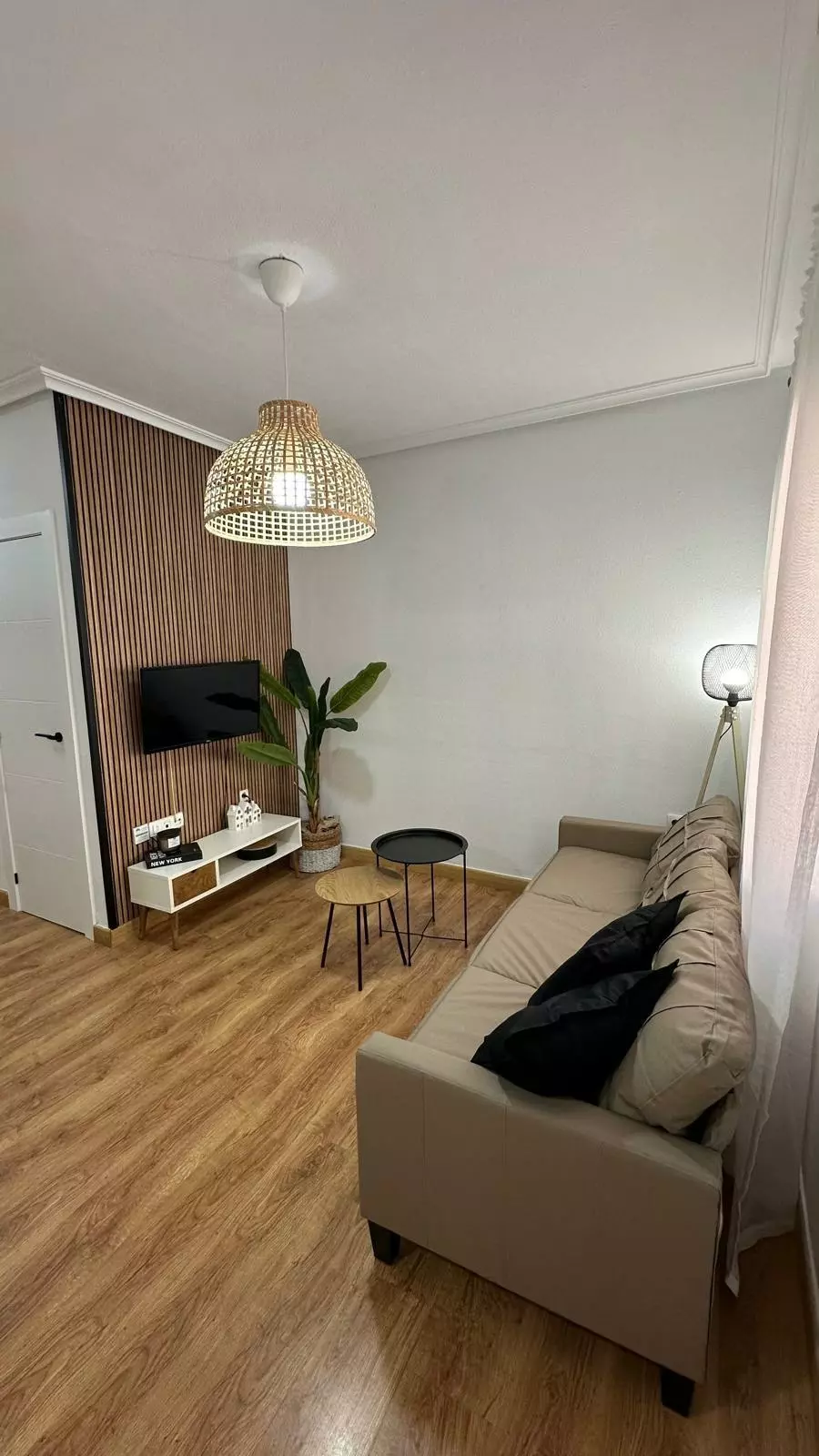 3-bedroom Villa In Torrevieja, Spain (85 M²)