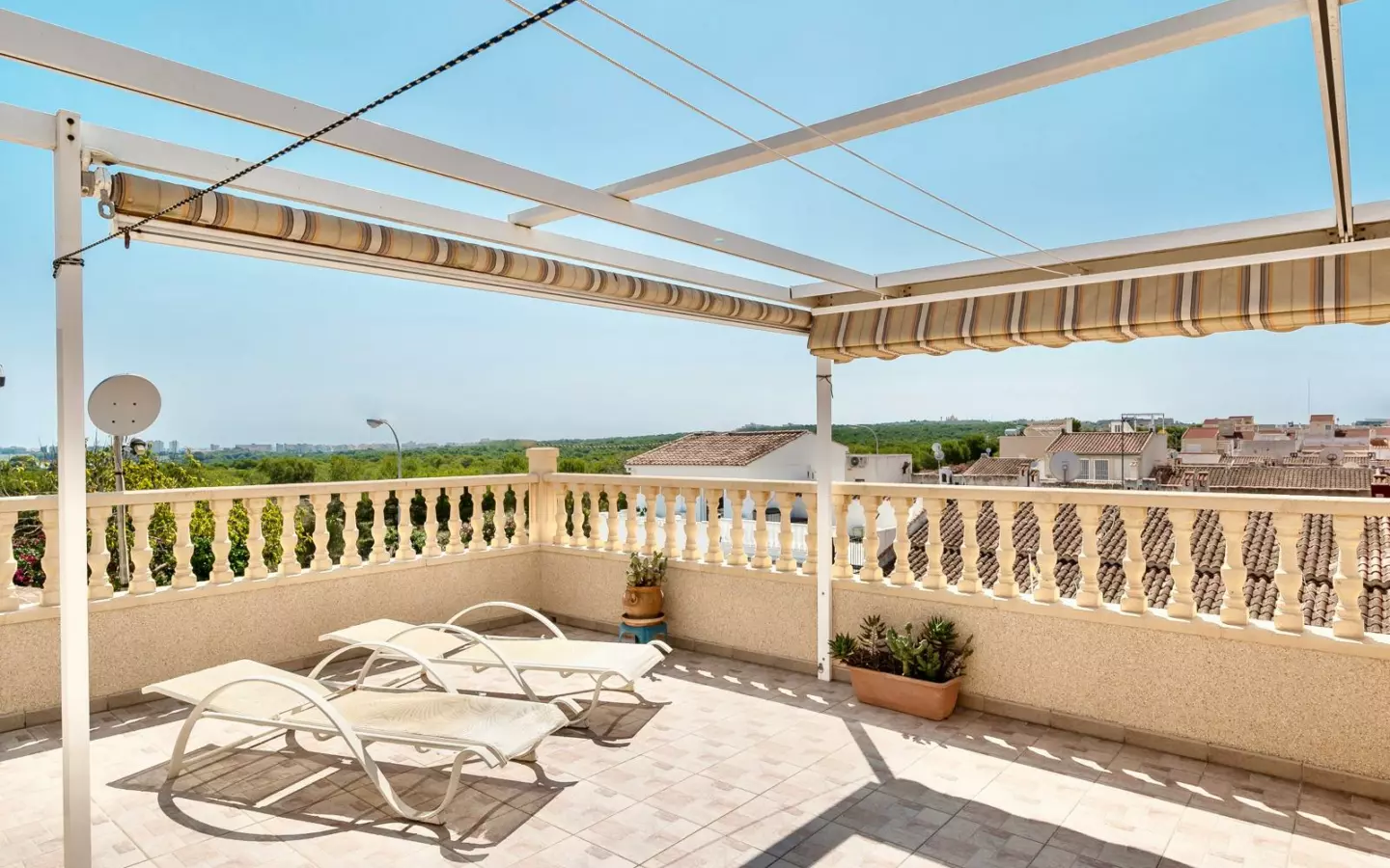 3-bedroom Town House In Torrevieja, Spain (120 M²)