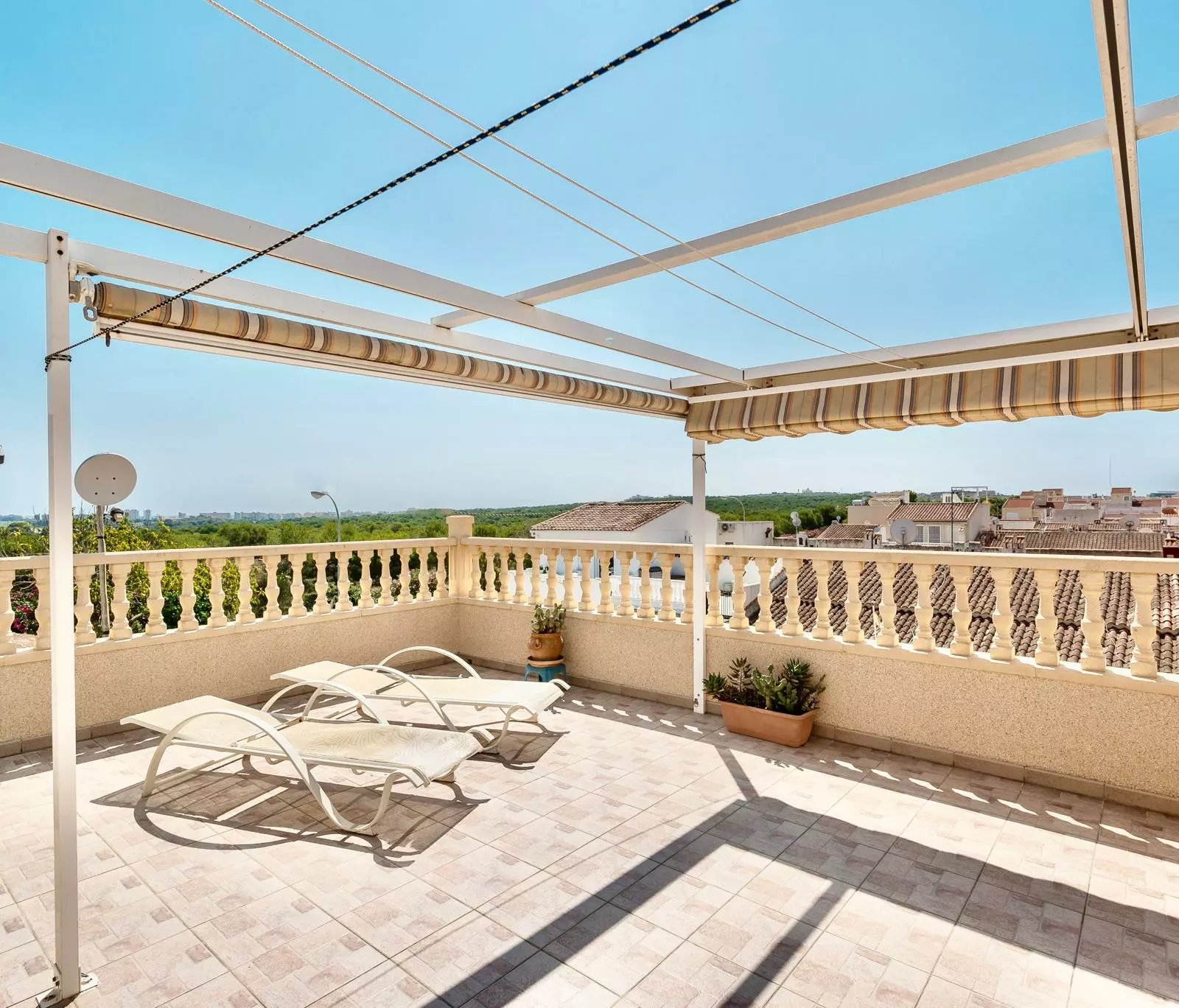 3-bedroom Town House In Torrevieja, Spain (120 M²)