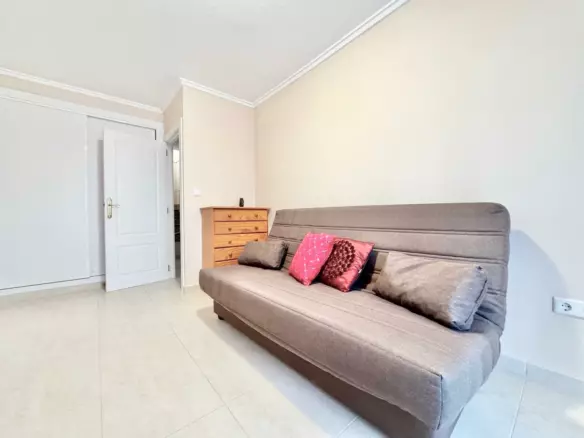 3-bedroom Town House In Torrevieja, Spain (120 M²)