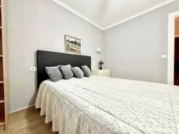 3-bedroom Town House In Torrevieja, Spain (120 M²)