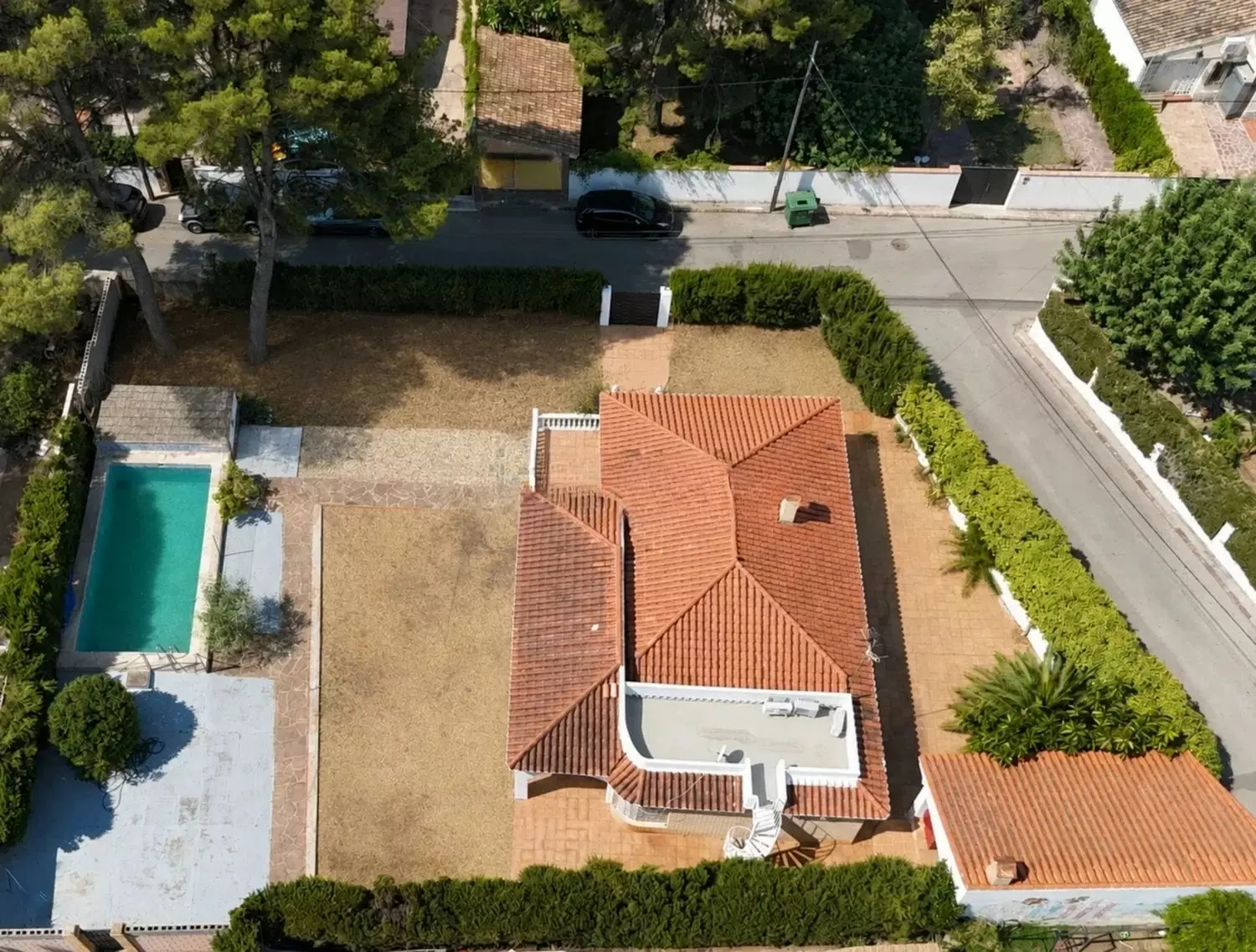 Private Mediterranean Villa With Pool And 905 M² Corner Plot Near Valencia (spain)