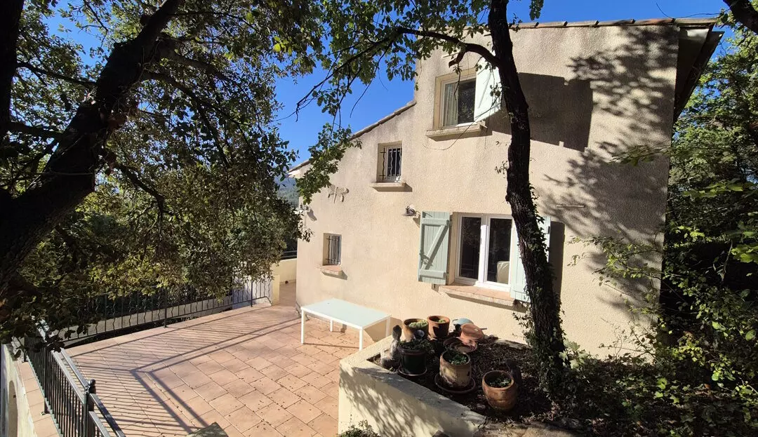 4-bedroom Detached House In Lamalou, France (152 M²)
