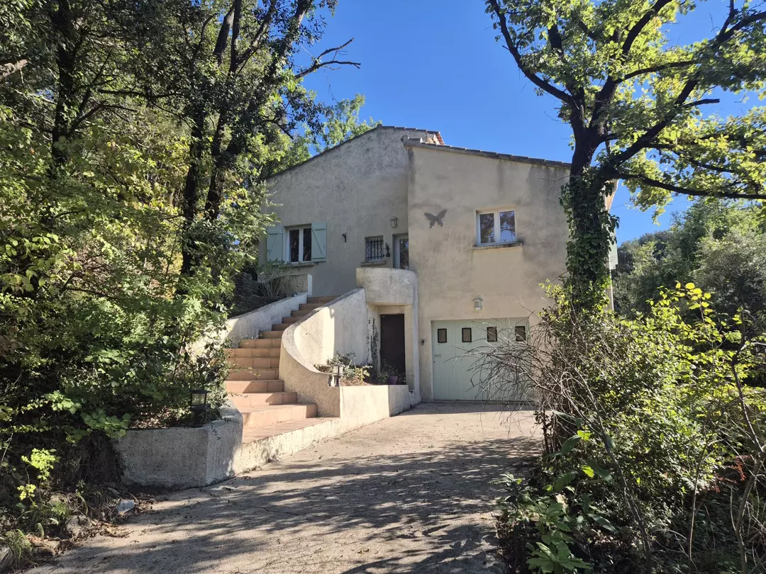 4-bedroom Detached House In Lamalou, France (152 M²)