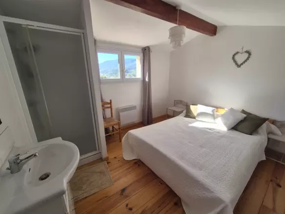 4-bedroom Detached House In Lamalou, France (152 M²)