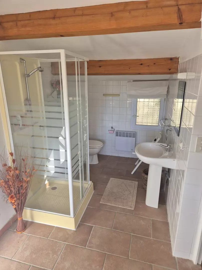 AIR249000EM-663c26 4-bedroom Detached House In Lamalou, France (152 M²)