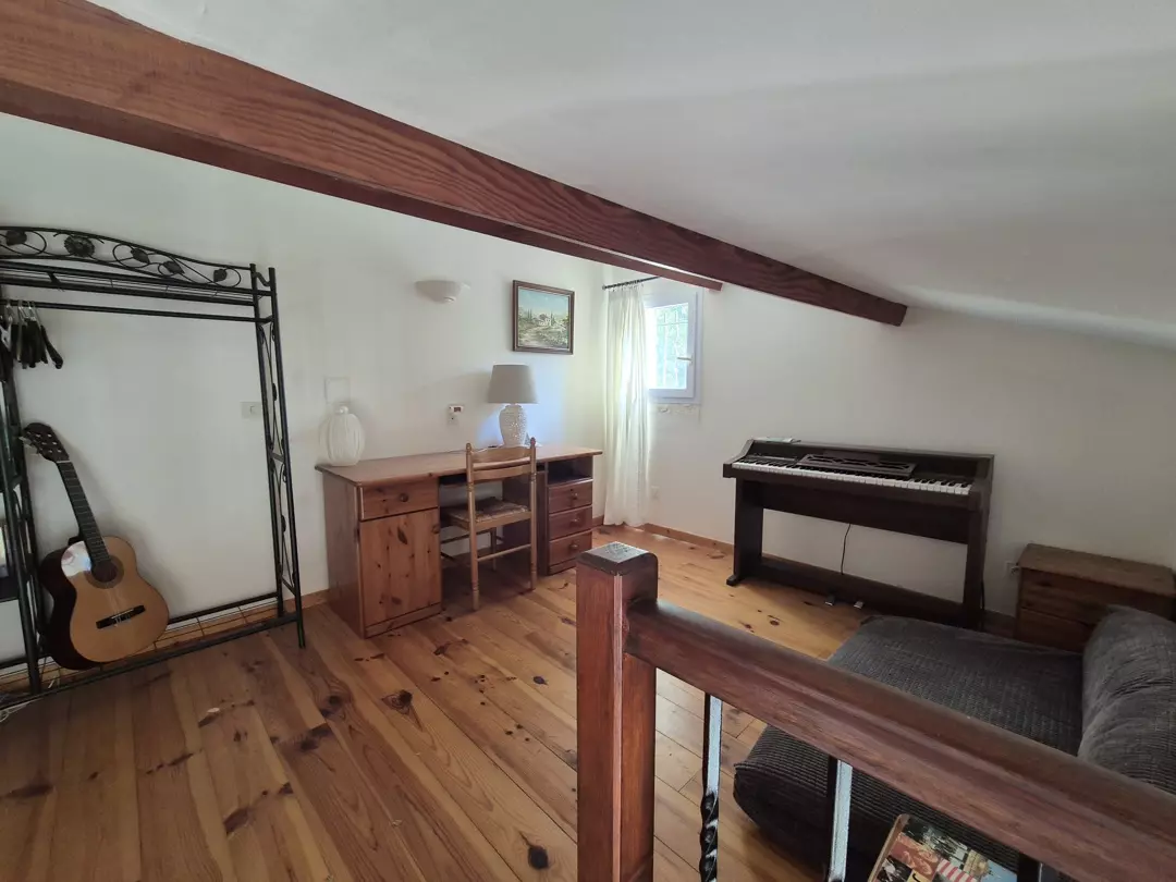 4-bedroom Detached House In Lamalou, France (152 M²)