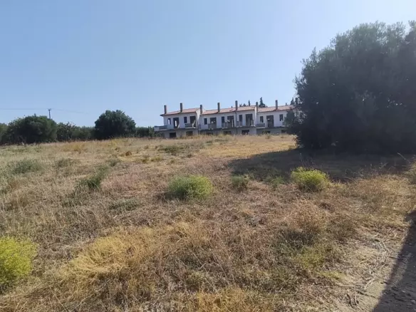 8-bedroom Complex In Poligiros, Greece (416 M²)
