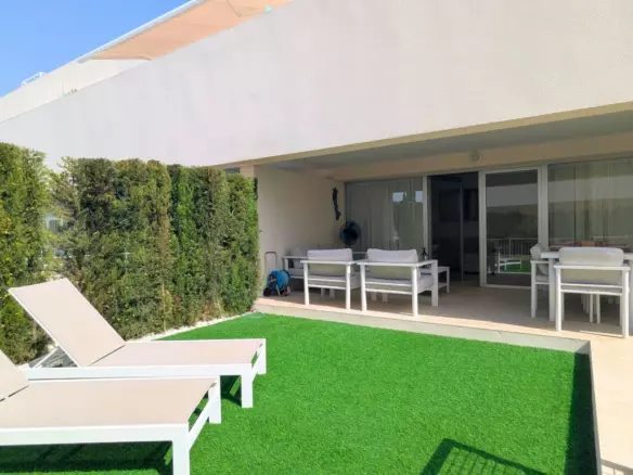 2-bedroom Apartment In Torrevieja, Spain (78 M²)