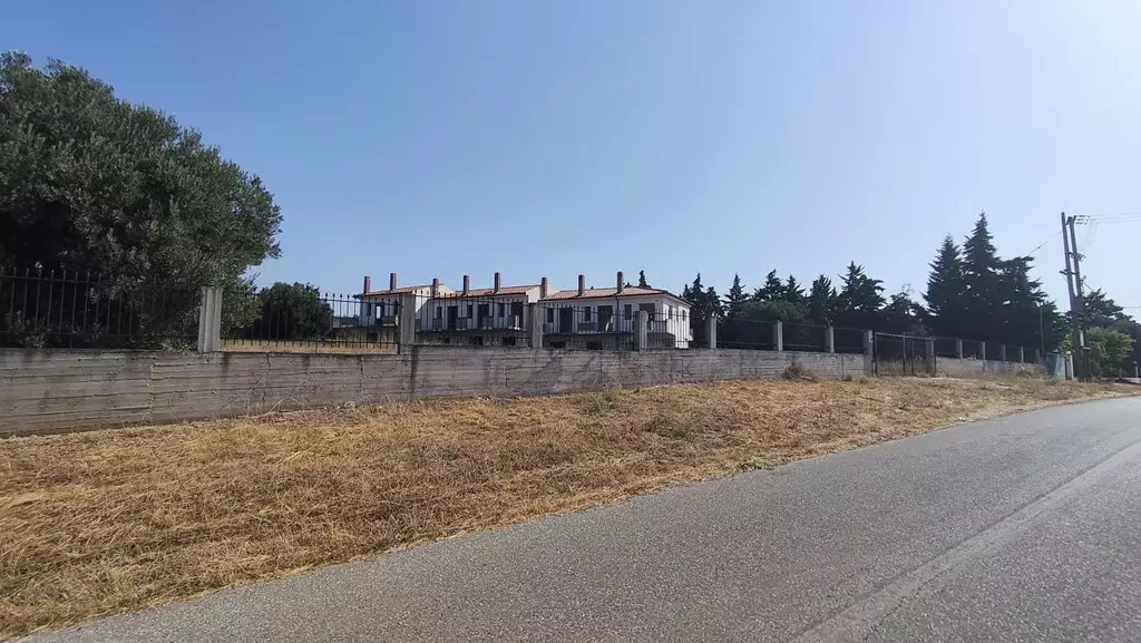 8-bedroom Complex In Poligiros, Greece (416 M²)