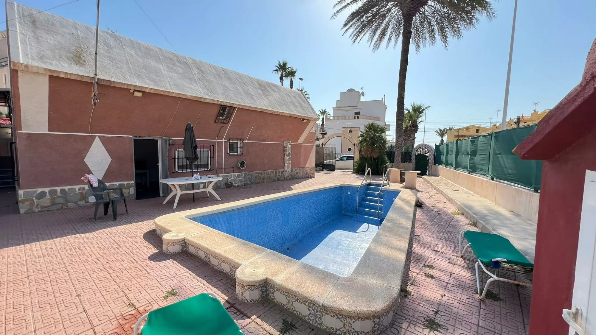 3-bedroom Villa In Torrevieja, Spain (176 M²)
