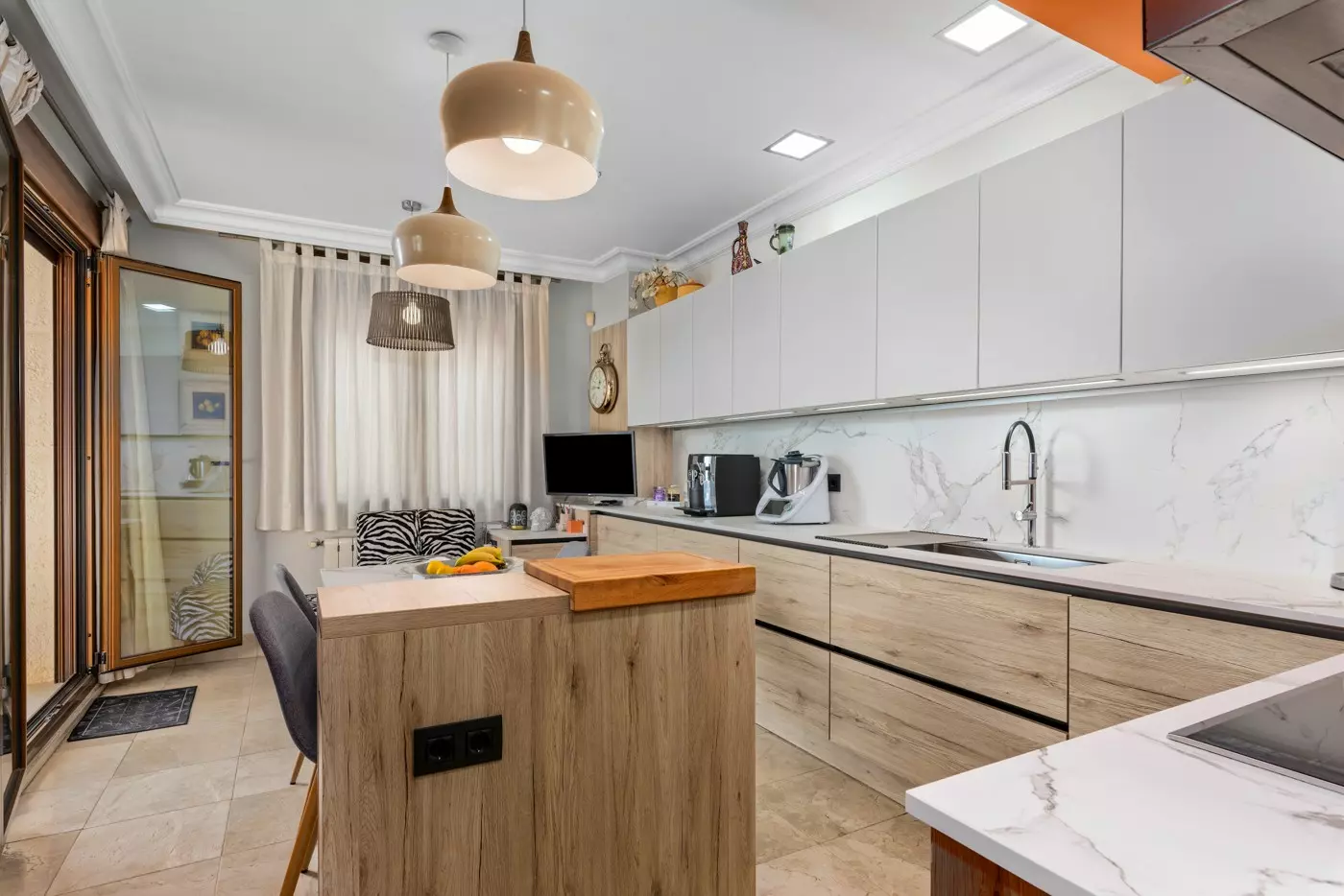 o_1js24ml2d1pnt11h5985etuj8o2l-ed0f49 4-bedroom Villa In Guardamar Del Segura, Spain (377 M²)