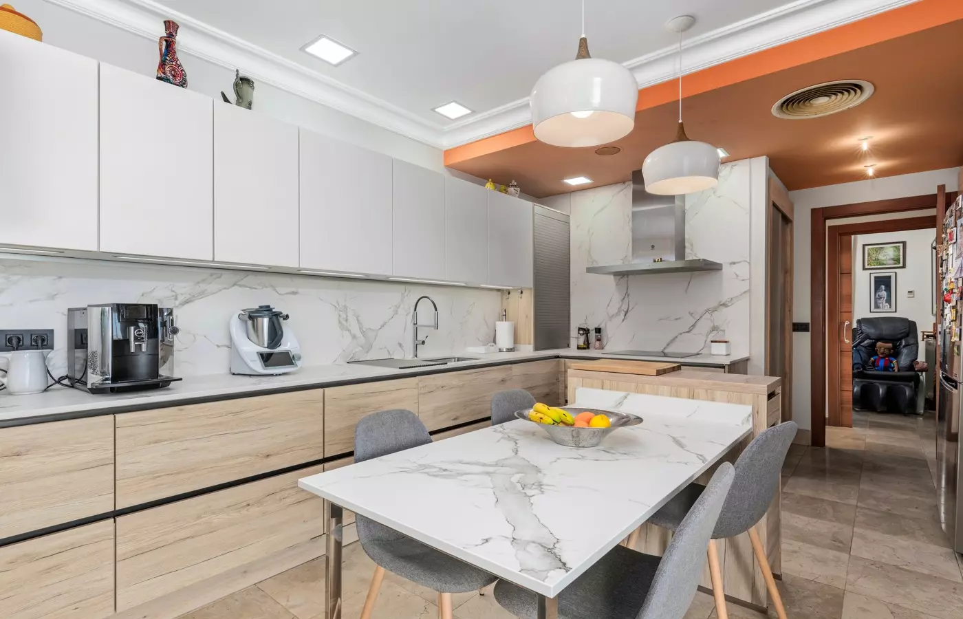 4-bedroom Villa In Guardamar Del Segura, Spain (377 M²)