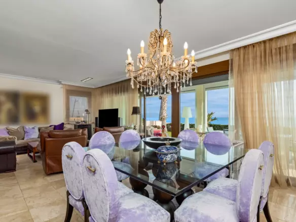 4-bedroom Villa In Guardamar Del Segura, Spain (377 M²)